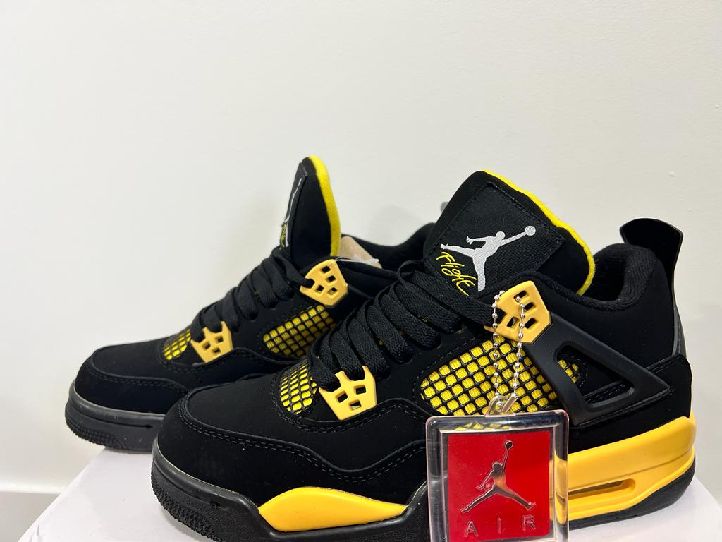 Air Jordan 4 Thunder